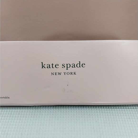 NWT! KATE SPADE! GORGEOUS CHAMPAGNE PINK NYLON PADDED LAPTOP CASE! 15"-16" - Picture 4 of 10
